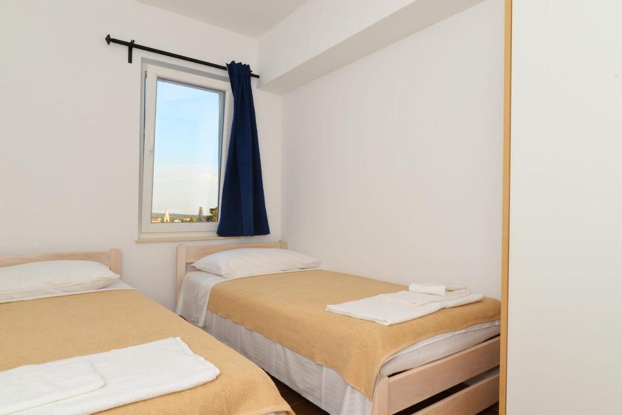 Apartment Avada Novalja Eksteriør billede